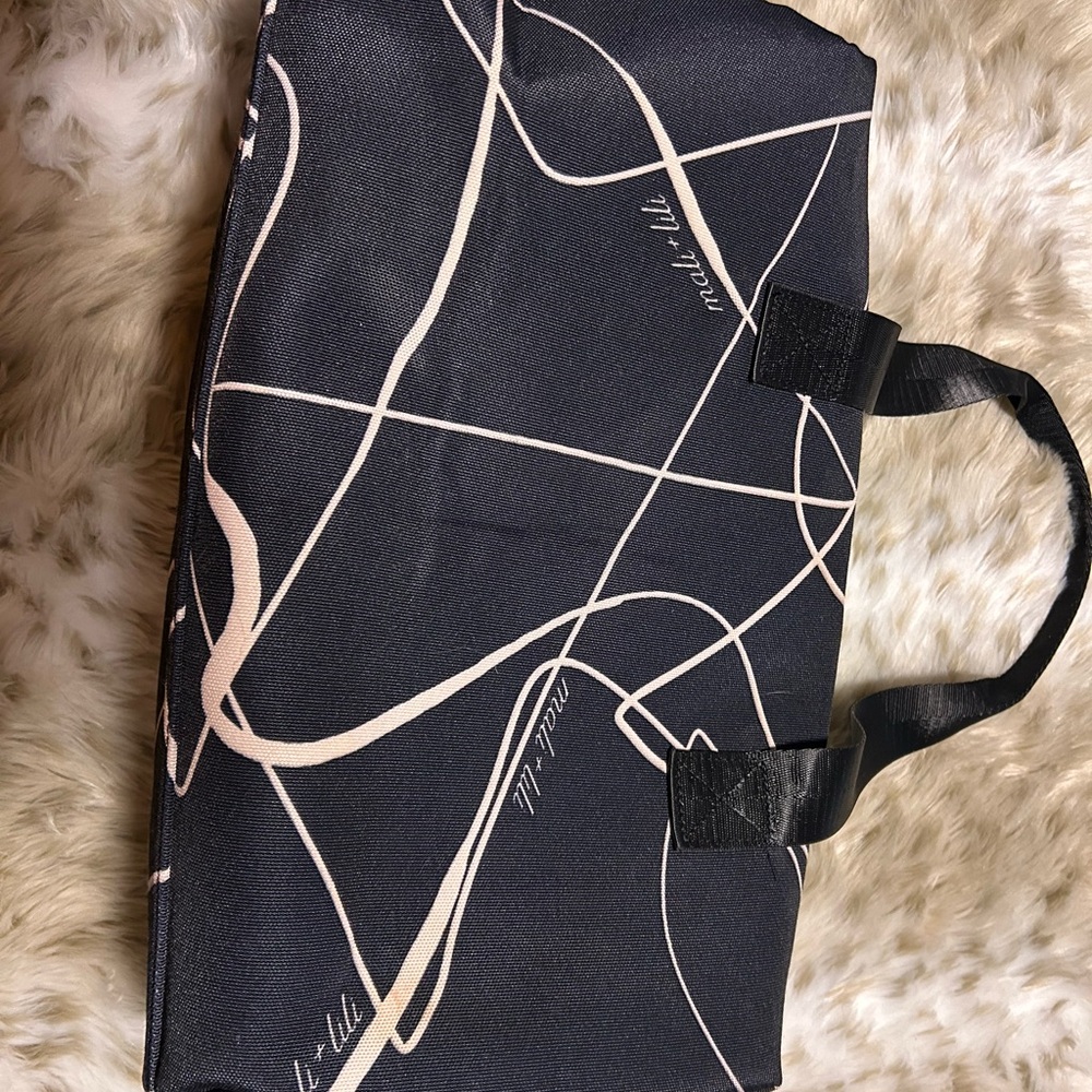 Mali + Lili Black and Cream Travel Bag